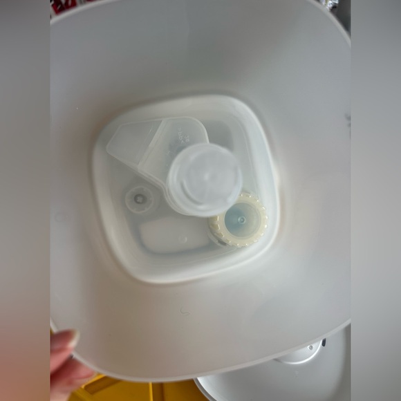 Levoit Classic 160 Ultrasonic Cool Mist Humidifier 2.5 L - Picture 8 of 10